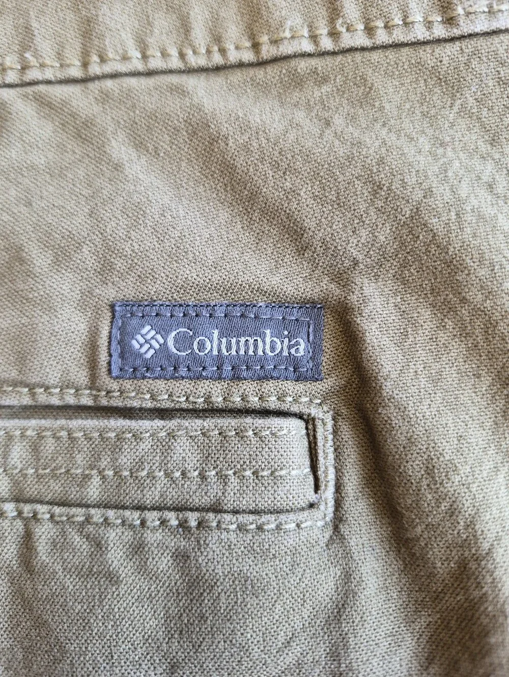 Columbia Mens Shorts Sage Green Utility Canvas  Size 40W 10L